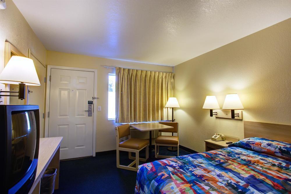 Motel 6-Kelso, Wa - Mt. St. Helens Exteriér fotografie